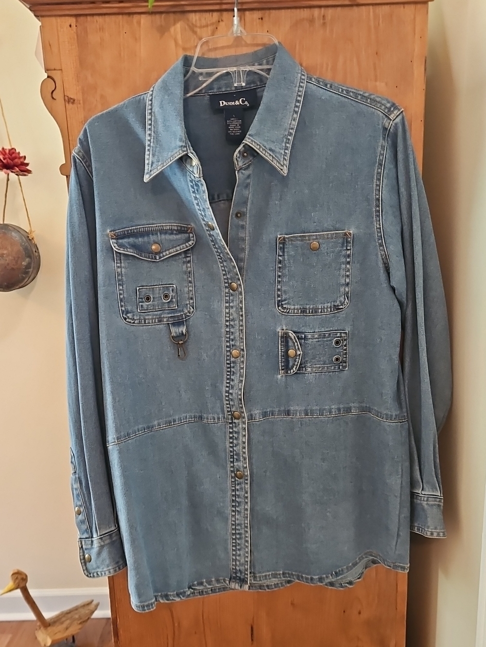 Denim & Co. Women’s Light Blue Denim Utility Jacket